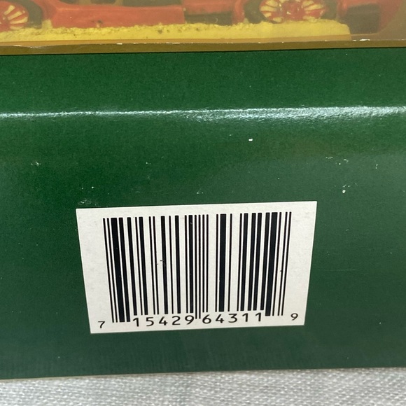 Coca-Cola Town Square Model T Truck with Barrels Item 64311 NIB 1996 - Picture 3 of 6